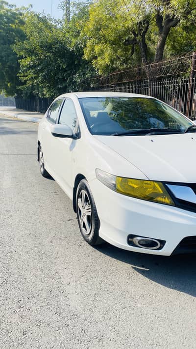 Rent a Honda city