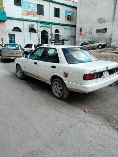 Nissan Sunny 1992