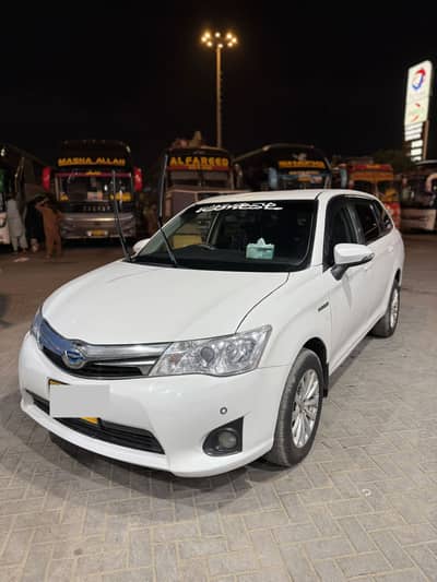 Toyota Corolla Fielder 2014