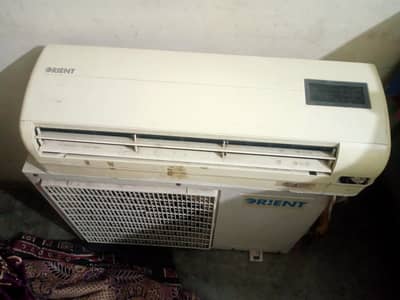 03046870822 urgent sale neat and clean