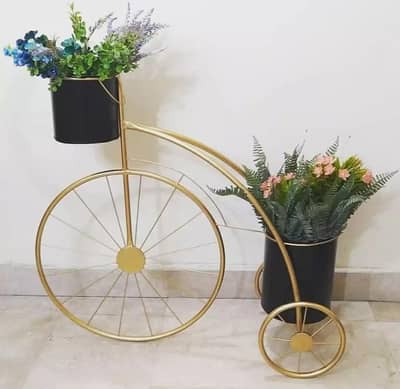 Flower Cycle Decor Stand
