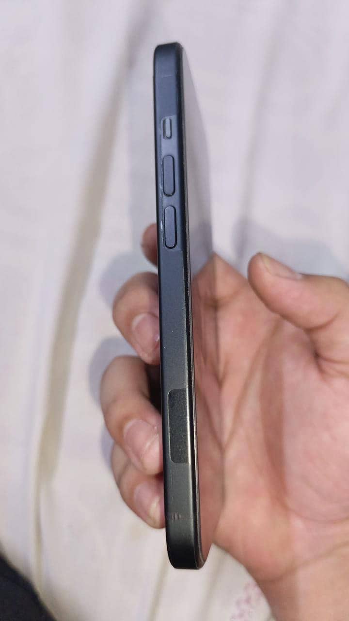 Apple iPhone 15 3