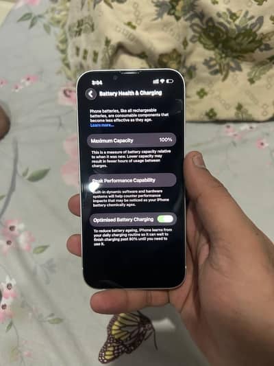 Apple iPhone 13