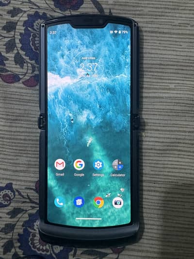 Motorola Razr 2020 5G is for sale