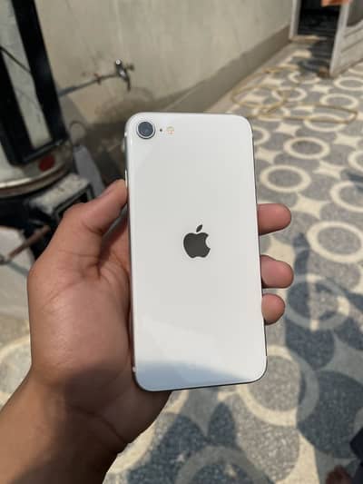 Apple iPhone SE