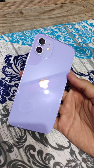 Apple iPhone 12