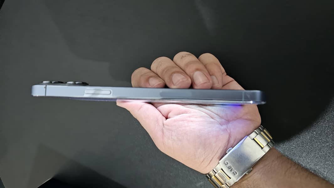 Apple iPhone 13 Pro Max 2