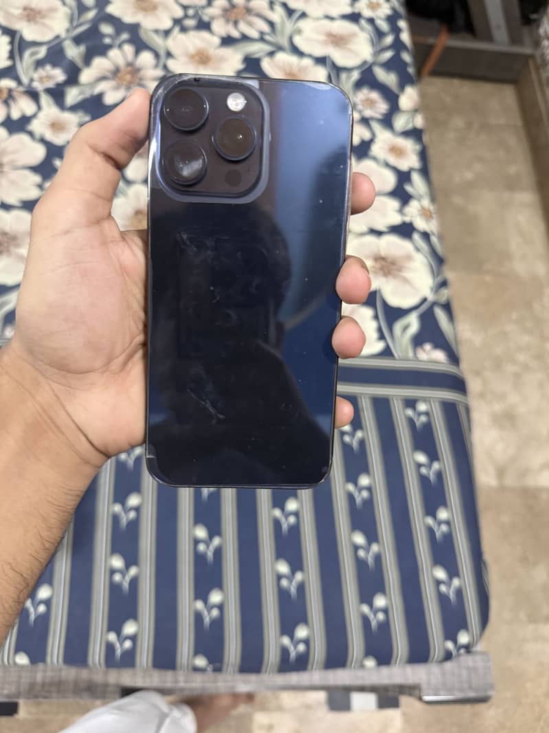 Apple iPhone 15 Pro Max 0