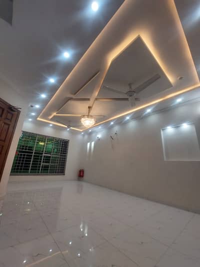 5 Marla Beautiful Lower Portion For Rent in Parkview City Lahore