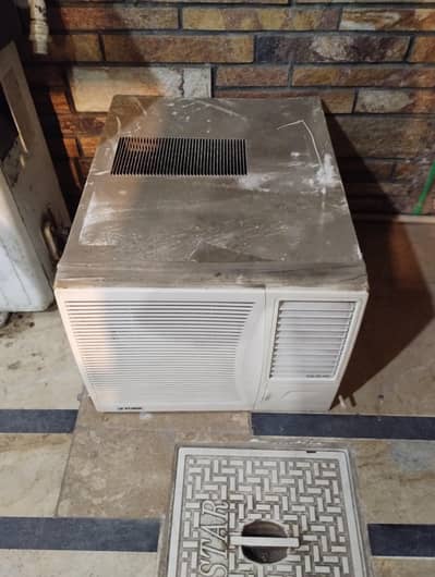 window AC