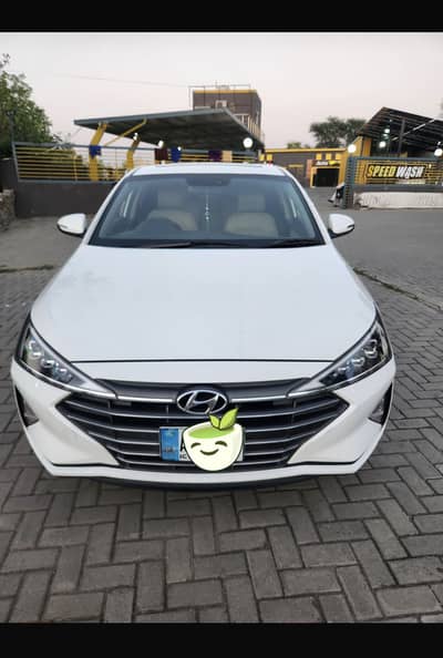 Hyundai Elantra 2022