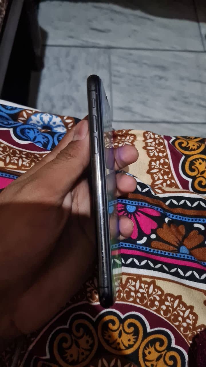 Apple iPhone X 1