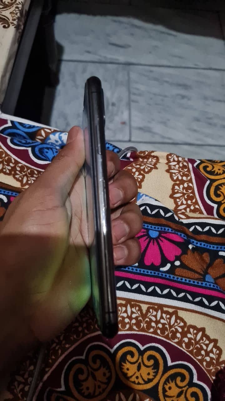 Apple iPhone X 2