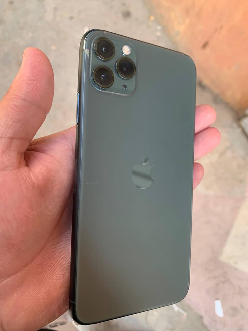 Apple iPhone 11 Pro Max 1