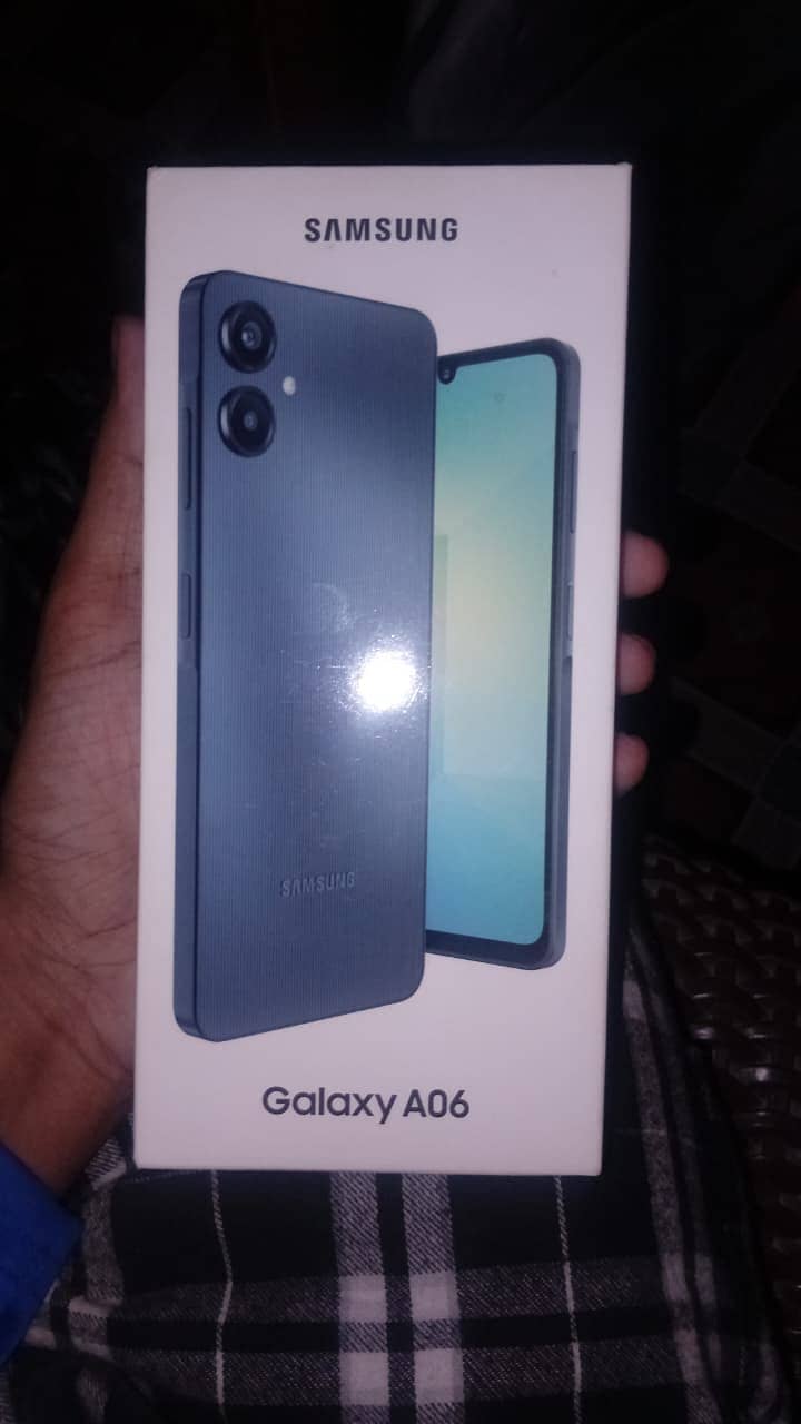 Samsung Mobile A06 4