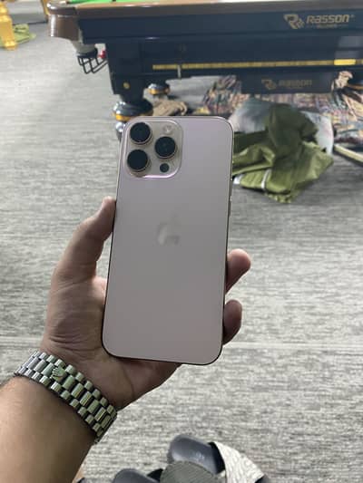 Apple iPhone 16 Pro Max
