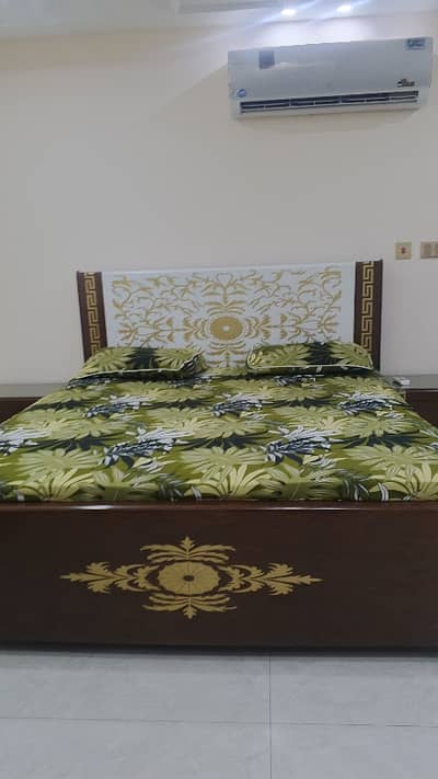 Fully Furnished Apparment For Rent   2nd floor. only Baick parking No car parking. living only bachelor boys And female.