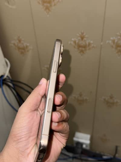 iphone 16 Pro Max JV (256GB)