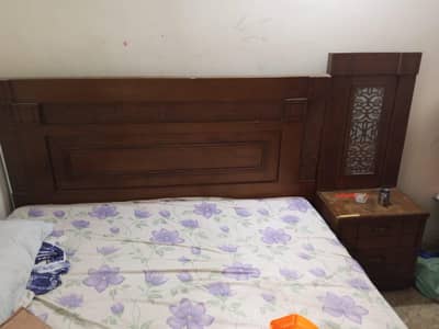 selling bed or side tables or dressing
