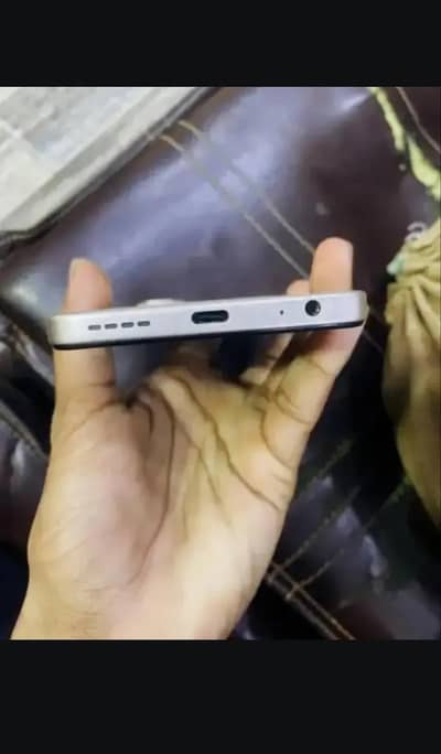 Infinix smart 10 4-64