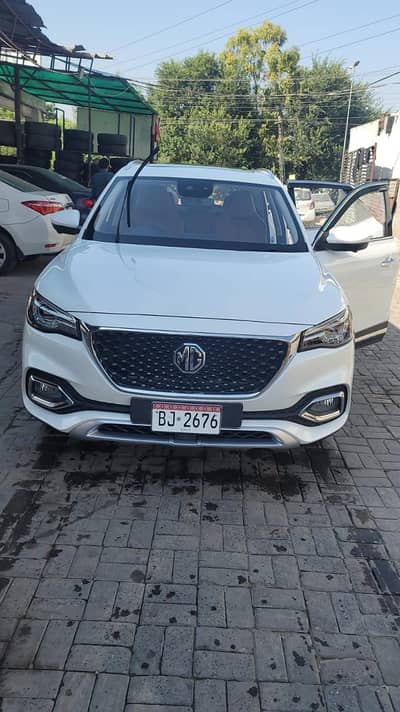MG HS 2021