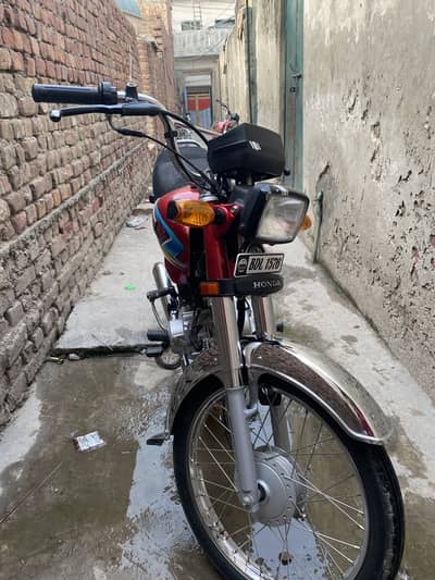 CD 70 bike