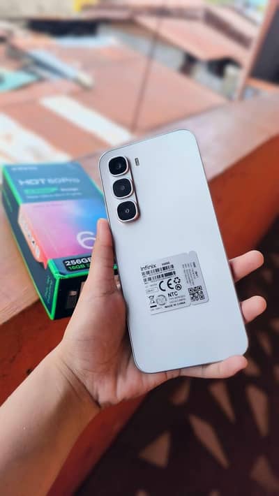 Infinix Hot 60 Pro