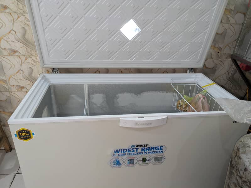 waves D FREEZER 1
