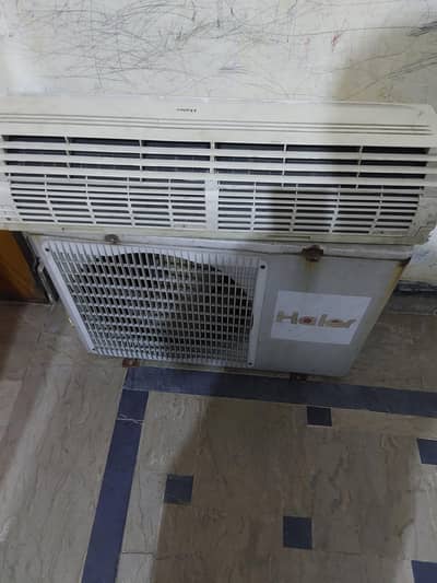 Simple AC 1.5 ton Haier company