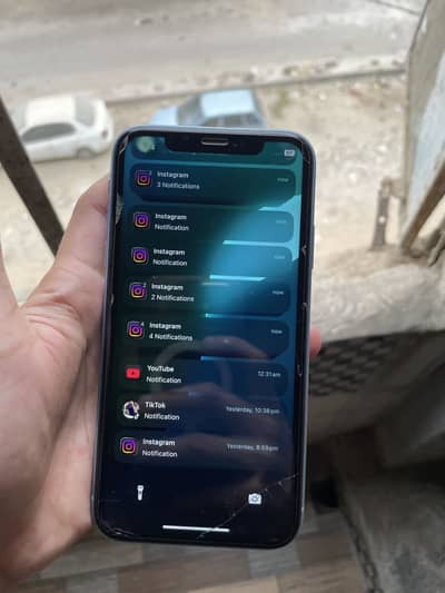 Apple iPhone XR