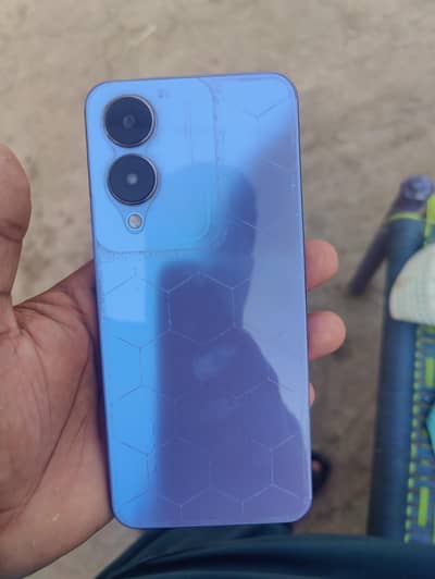 Vivo Y17s