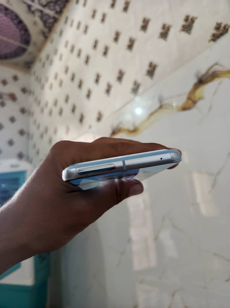 Google Pixel 8 Pro 4