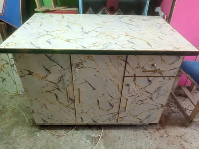 new large size iron stand table available in store