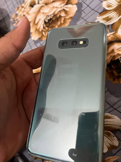 Samsung Mobile S10e