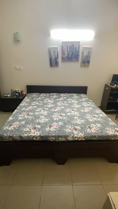 Pure A grade Sheesham king  bed with 4 storage drawers,2 side tables