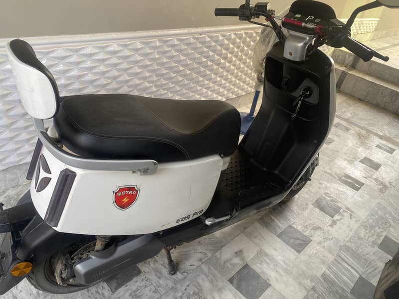 Metro e8s pro top variant 1
