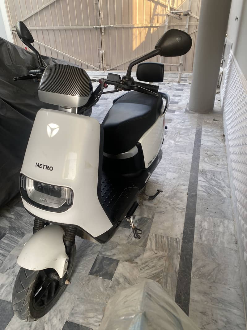 Metro e8s pro top variant 3