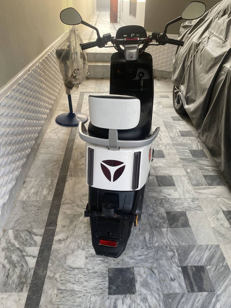Metro e8s pro top variant 5