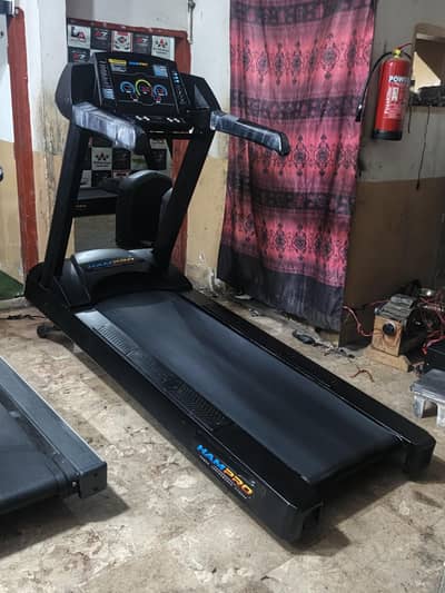 TREADMILL ELLIPTICAL DUMBBELL PLATES RODS BENCH SPIN BIKE MASSAGER