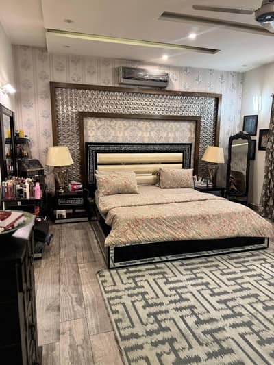 Shah G Guest house Room for rent daily basis