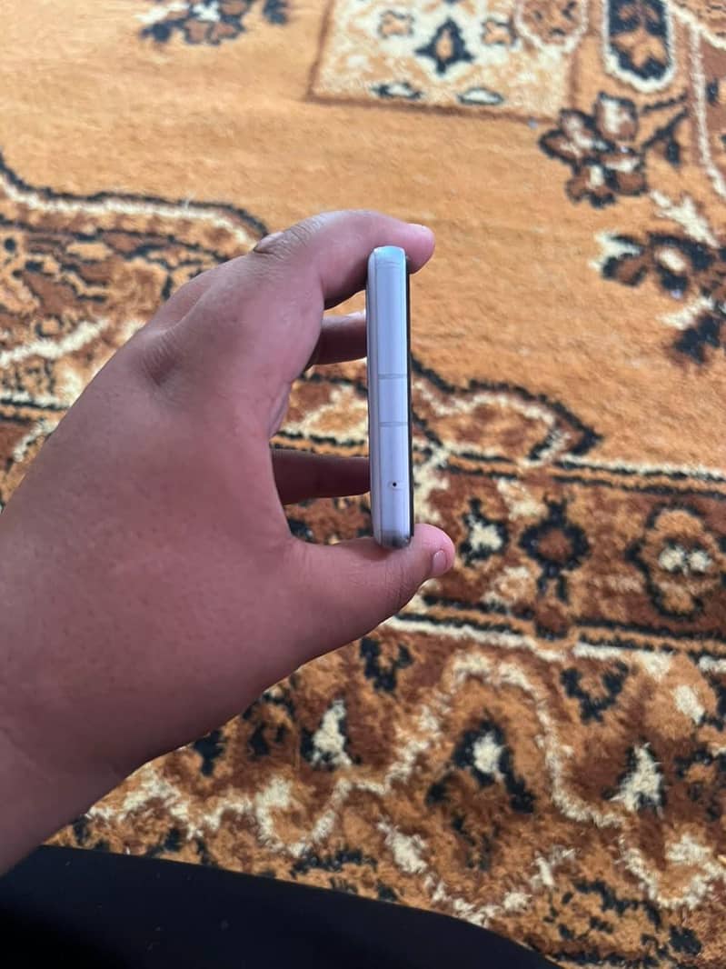 Google Pixel 7a 1