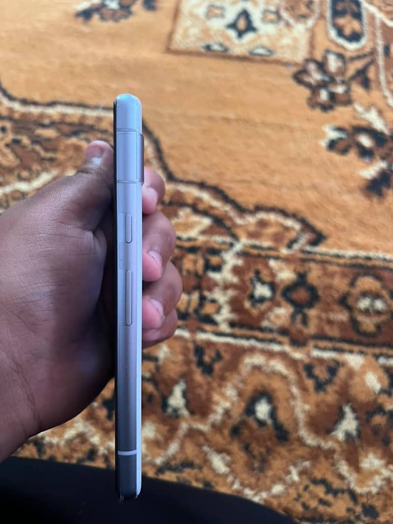 Google Pixel 7a 3
