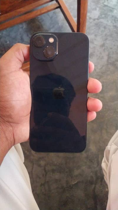 Apple iPhone 13