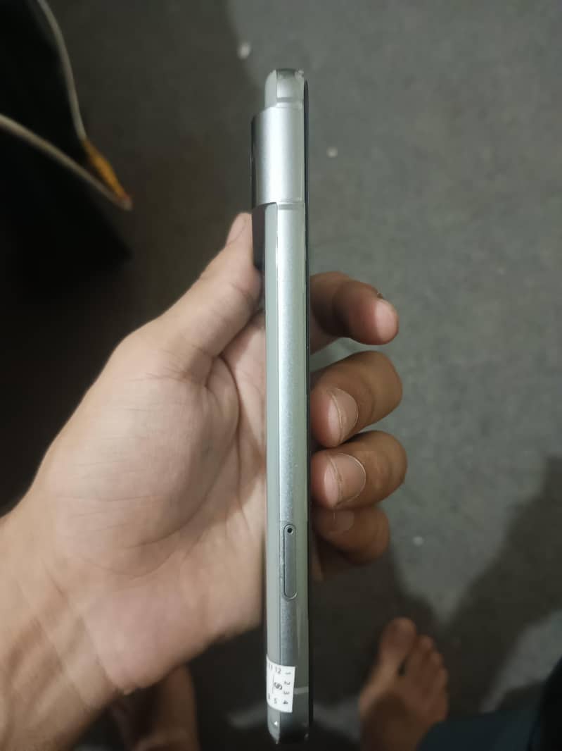 Google Pixel 8 2
