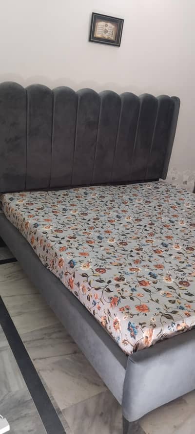 double bed without mattress