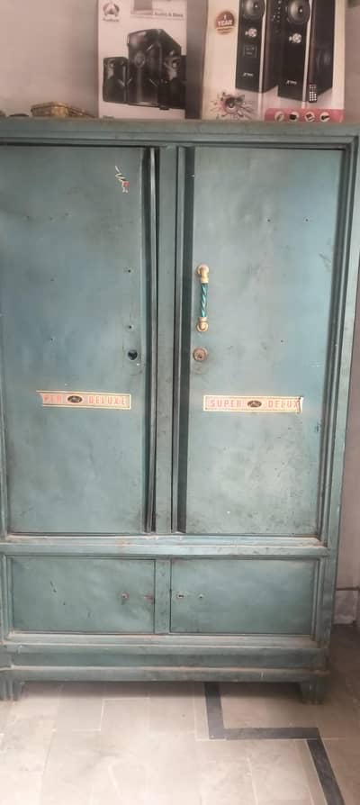 closet (almari)