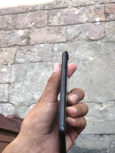 Apple iPhone SE