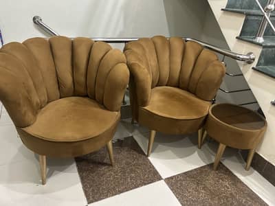 Coffee chairs with coffee table
