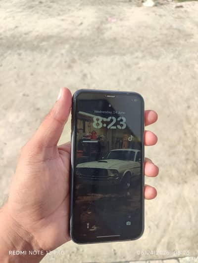 Apple iPhone 11