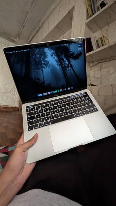 MacBook pro 2017 touch bar